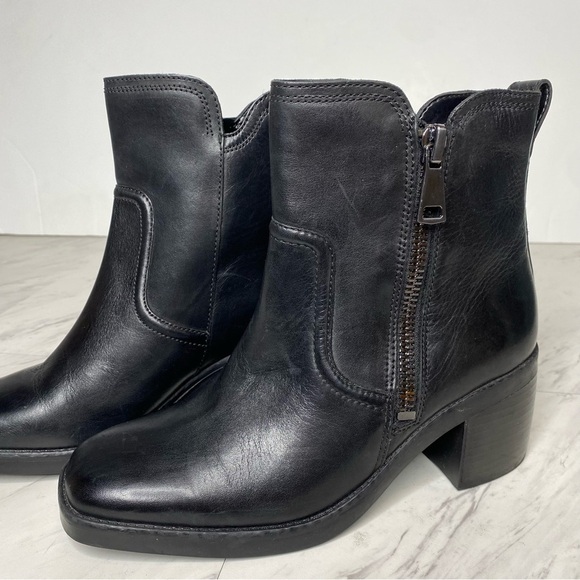 New! Naturalizer Emmy Black Leather Square Toe Bootie 8M - Picture 9 of 15
